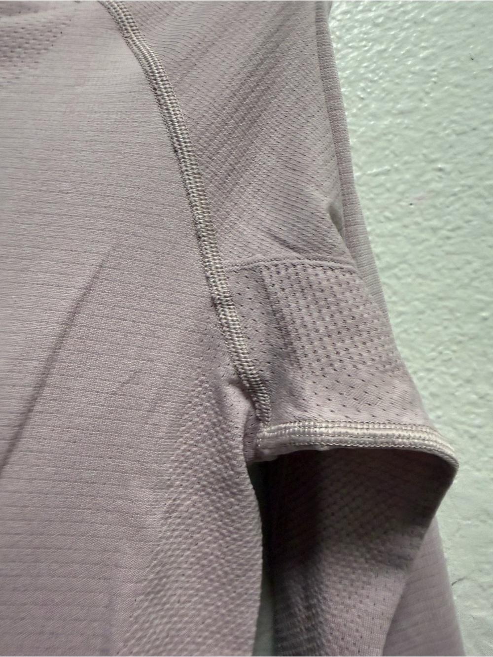lululemon athletica swifly tech long sleeve 2.0 size 8 light Pink Top - Picture 7 of 10